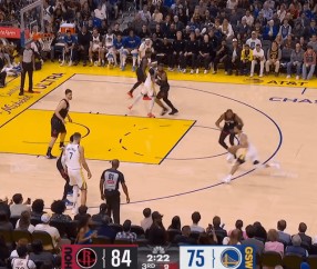 库里把KD晃成&amp;quot;木头人&amp;quot;，2秒完成读心反杀